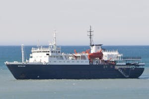 Ortelius ship photo by Cheesemans’ Ecology Safaris