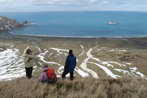 St. Andrews Bay, south Georgia Island photo by Cheesemans’ Ecology Safaris