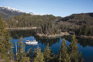 The Discovery boat in Prince William Sound photo by Hugh Rose with Cheesemans' Ecology Safaris