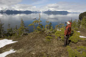 Photographing Prince William Sound photo by Hugh Rose with Cheesemans' Ecology Safaris