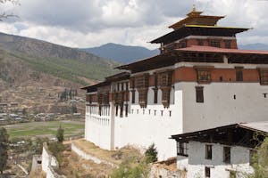 Rinpung Dzong in Bhutan photo by Debbie Thompson with Cheesemans' Ecology Safaris