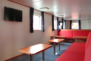 Ortelius lounge and bar with Cheesemans’ Ecology Safaris