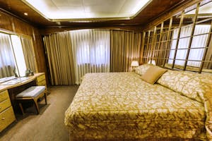 Sea Spirit Main Deck Suite with Cheesemans’ Ecology Safaris