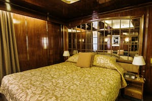 Sea Spirit Superior Suite with Cheesemans’ Ecology Safaris