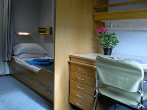 Ioffe ship Twin Cabin with private bath with Cheesemans' Ecology Safaris