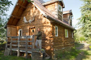 A cabin at Arctic Getaway B&B, Wiseman, photo by Debbie Thompson with Cheesemans' Ecology Safaris