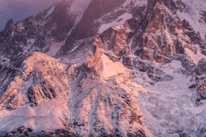 Chile - Torres del Paine National Park © Claudio Vidal