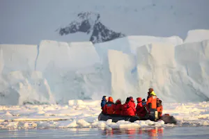 Zodiac and Icebergs © Cheesemans' Ecology Safaris