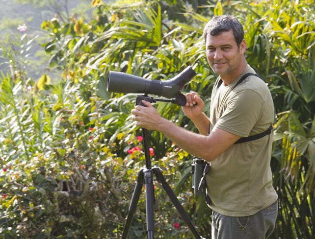 wildlife tourism photographer