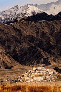 Lungmar Monastery© Behzad Larry