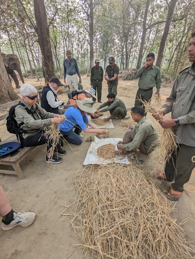 Travelers Engaging with Park Staff © Patti Collins