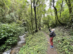 Hiking © Gina Barton