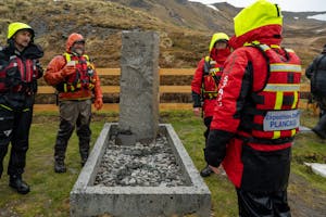 Shackleton’s Grave © Daniel Ginsberg