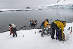 Landing at Jougla Point© Mariann Cyr