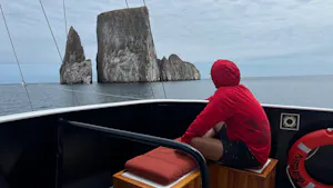 Traveler© Jonathan Mash