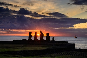 Moai StatuesEaster Island Moai © Stephen Martin