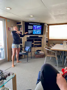 In-Water Briefing© Sandara Yassin