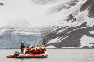 Travelers on Zodiac© Chris Brookhart