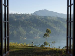 Tea Trails © Resplendent Ceylon\