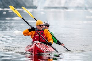 Guests Sea Kayaking in Antarctica© Mariano Curiel
